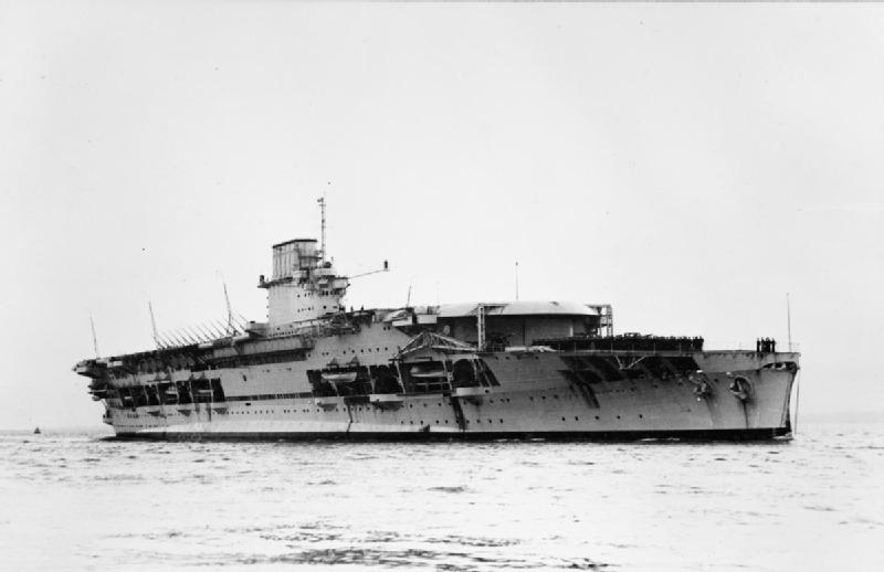 HMS Courageous (50)