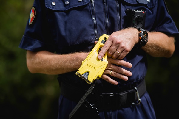Axon Taser X2 (1)