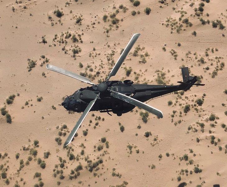7. NH-90 in volo nei cieli afgani (002)