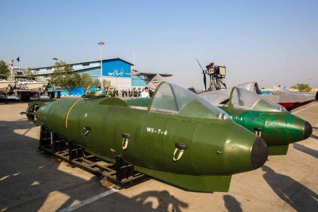 IRGC-Navy-boats-10