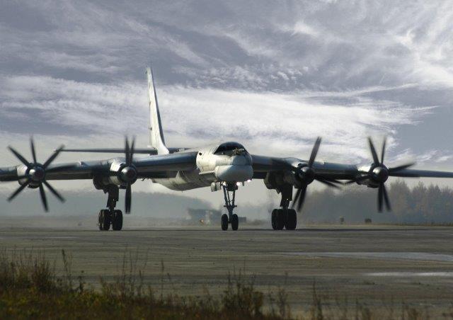 8_Tu-95_Tupolev (002)