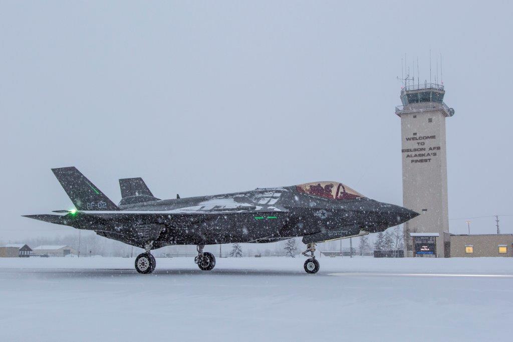 Icy-RunwayTest-Eielson-Tower