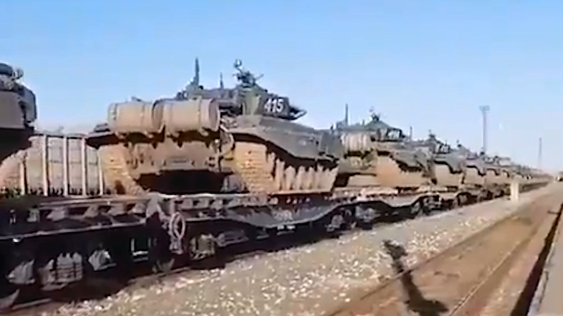 tanks-train-top