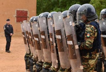 7872d172-c3d0-43a1-9913-96a7a179776d6_ridMedium