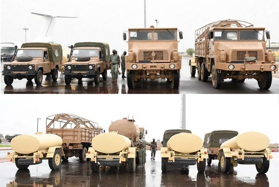 Algeria_delivers_53_military_logistic_trucks_and_4x4_tactical_vehicle_to_Malian_armed_forces_925_001