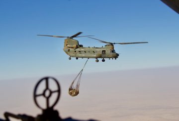 TFMALI_20190227_001_0022020An20RAF20CH4720Chinook20CH-4720flying20over20the20desert20carrying20an20underslung-360x245