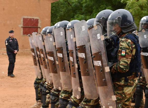 7872d172-c3d0-43a1-9913-96a7a179776d6_ridMedium