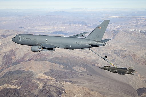 KC-46 refuels F-35 20190122