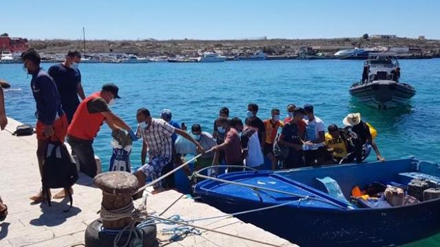 sbarchi_lampedusa_640_ori_crop_master__0x0_640x360