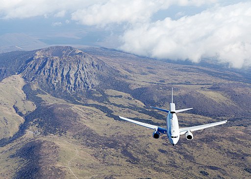 2011년2월 공군 E737 조기경보기 제주도 한라산 상공 비행(1) (7208972456)