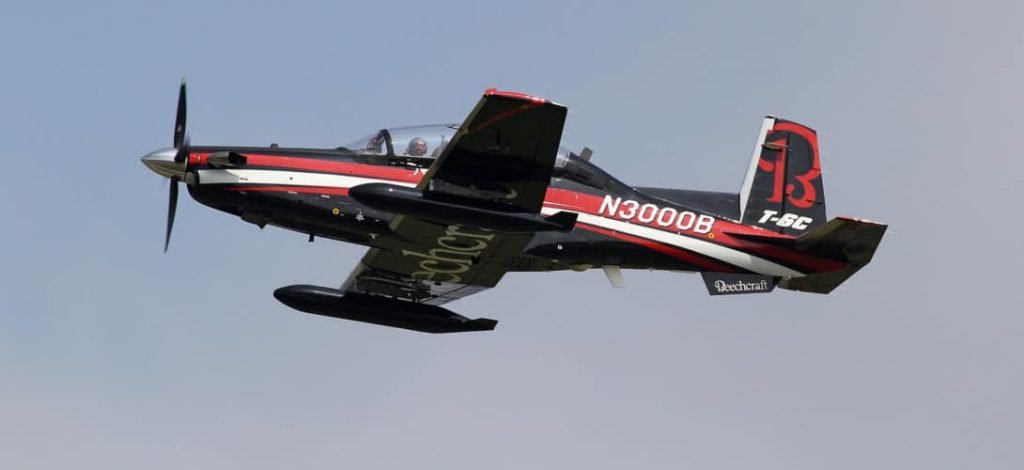 Hawker-Beechcraft-T-6C-1090x500