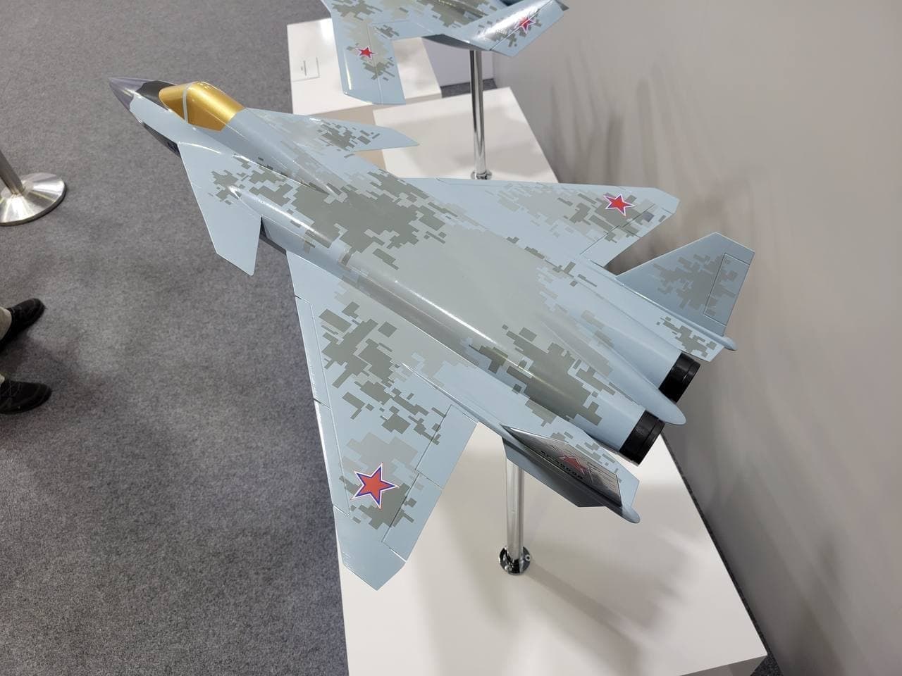 MiG (2) (002)
