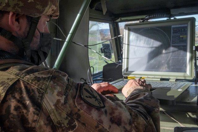 Foto 9 - Personale della Brigata Informazioni tattiche (002)