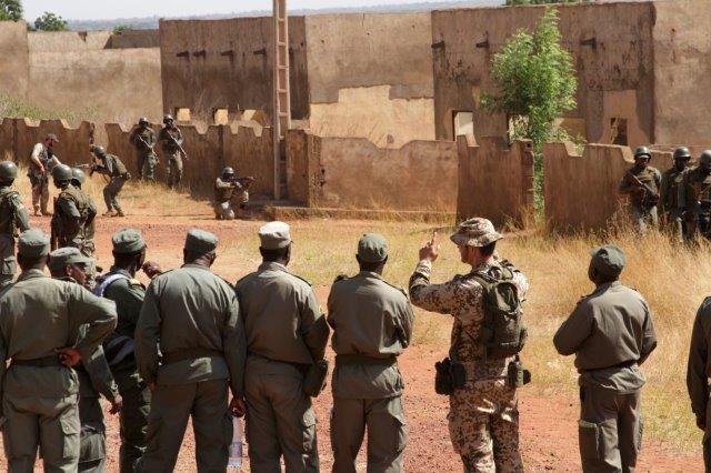 151118_compcomcourse-observe-the-infantrie-training_IMG_0310-1024x683