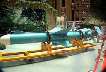 Hsiung_Feng_IIE_HF-2E_surface-to-surface-cruise_missile_Taiwan_Taiwanese_army_defence_industry_640_001-360x245