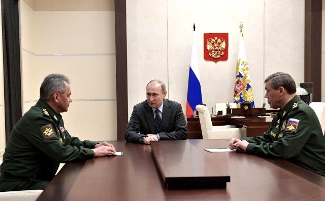 Vladimir_Putin_Sergey_Shoigu_Valery_Gerasimov_(2018-04-20)